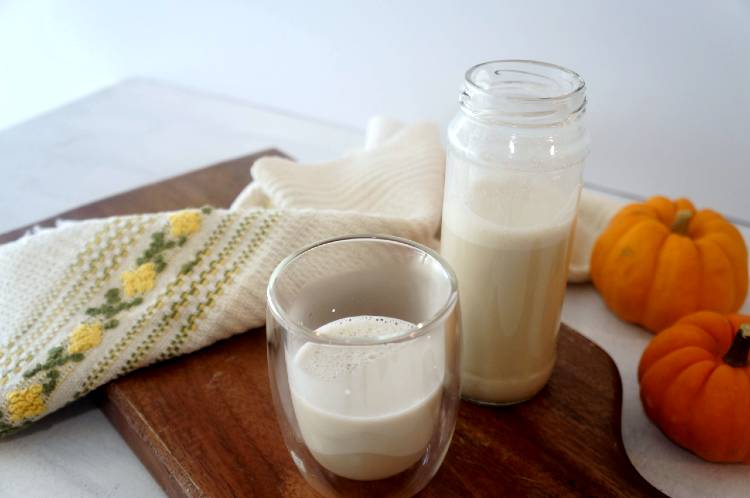 Leite vegetal de amendoim