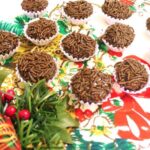 Brigadeiros com castanha de caju