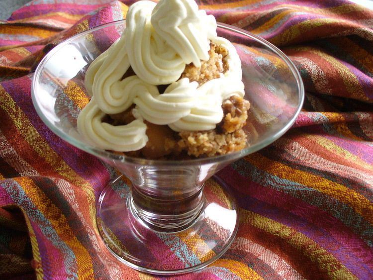 Crumble de maças ao vinho