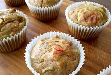 Muffin de abobrinha e tomate