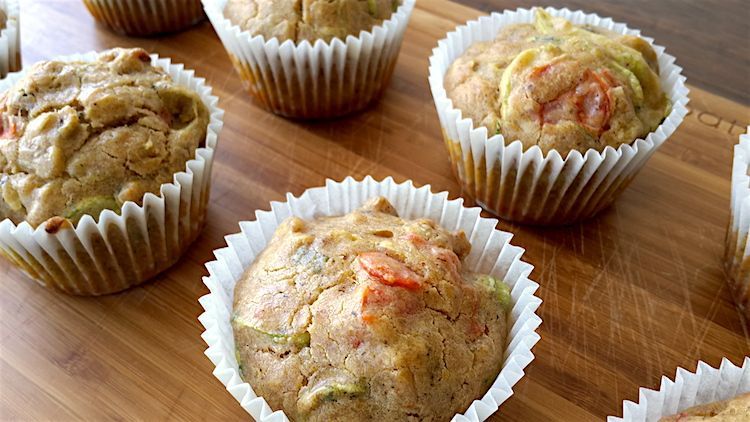 Muffin de abobrinha e tomate