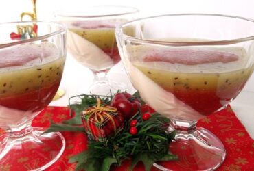 Panna Cotta de morango e kiwi