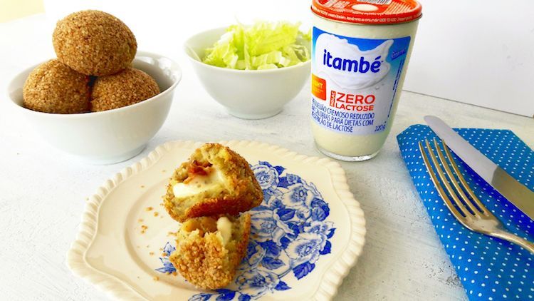 Bolinho de batata doce com requeijão zero lactose