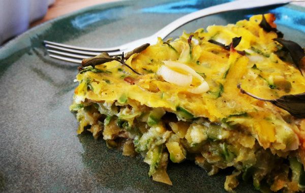Torta de abobrinha e batata baroa