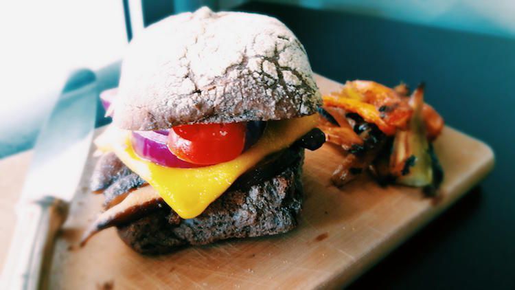 cheeseburguer de cogumelos sem lactose